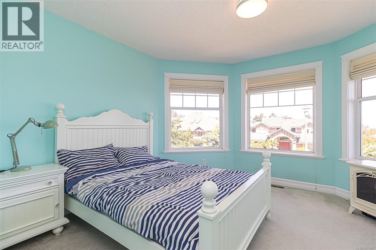 Photo 41 of 4566 Gordon Point Dr, Saanich BC