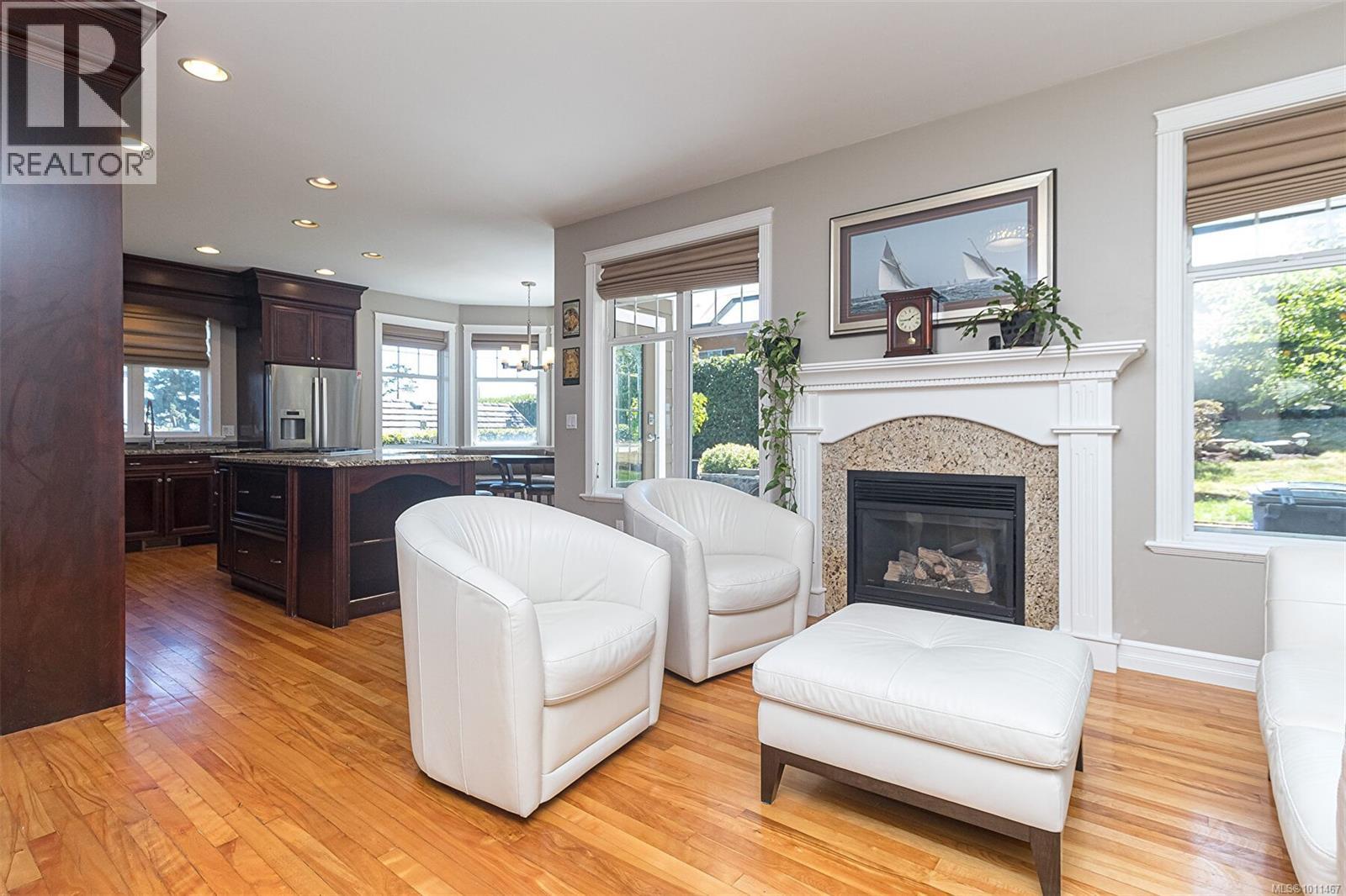 Photo 22 of 4566 Gordon Point Dr, Saanich BC