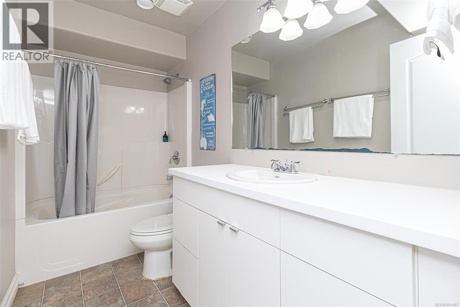 Photo 46 of 4566 Gordon Point Dr, Saanich BC