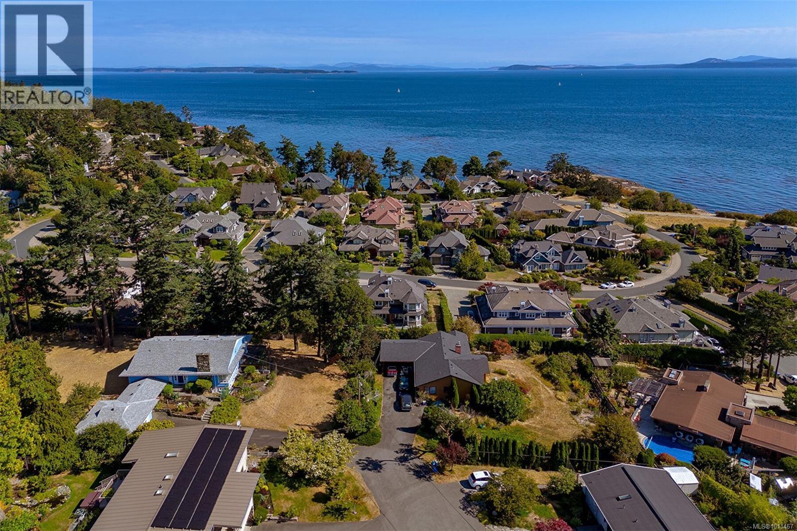 Photo 61 of 4566 Gordon Point Dr, Saanich BC
