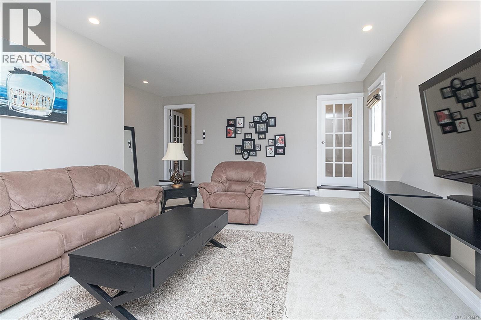 Photo 42 of 4566 Gordon Point Dr, Saanich BC