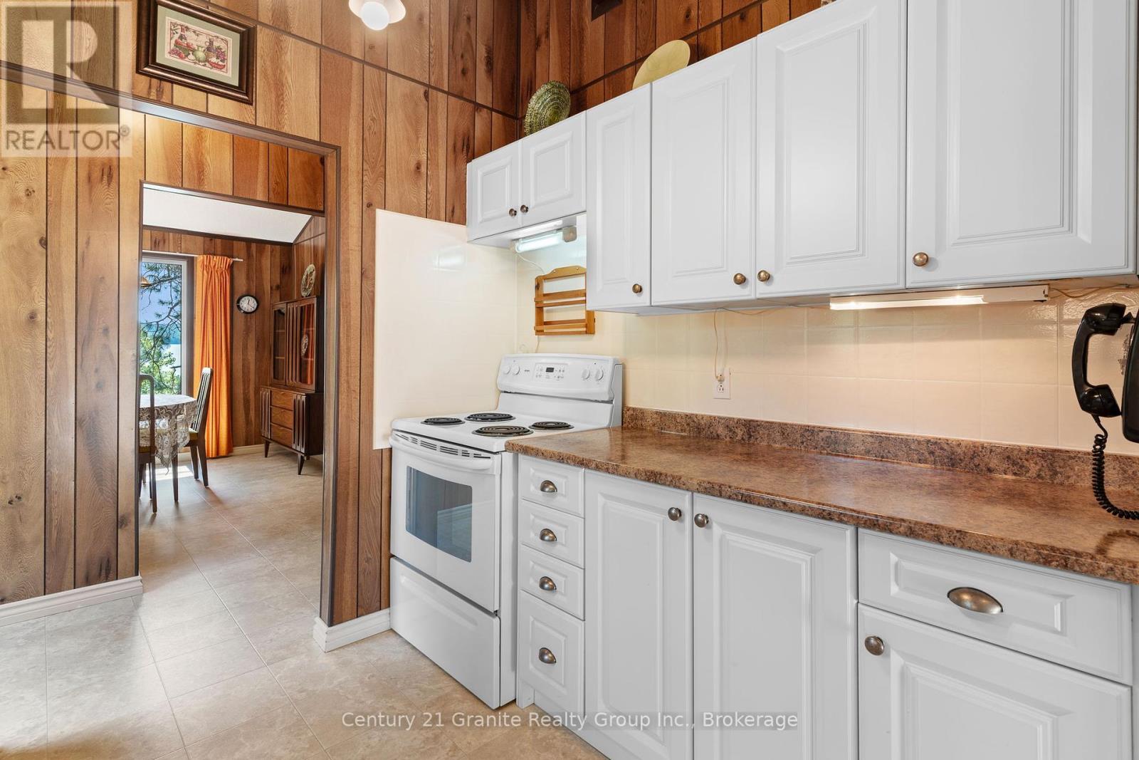 Photo 30 of 1031 Statesman Drive, Minden Hills ON