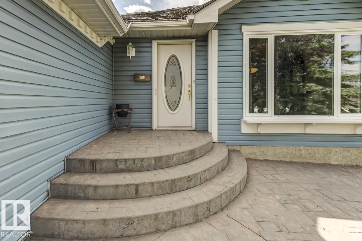 Photo 20 of 8 Regal Wy, Sherwood Park AB