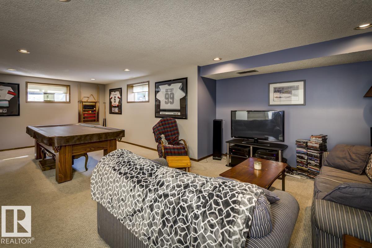 Photo 48 of 8 Regal Wy, Sherwood Park AB