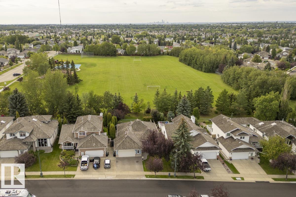 Photo 34 of 8 Regal Wy, Sherwood Park AB