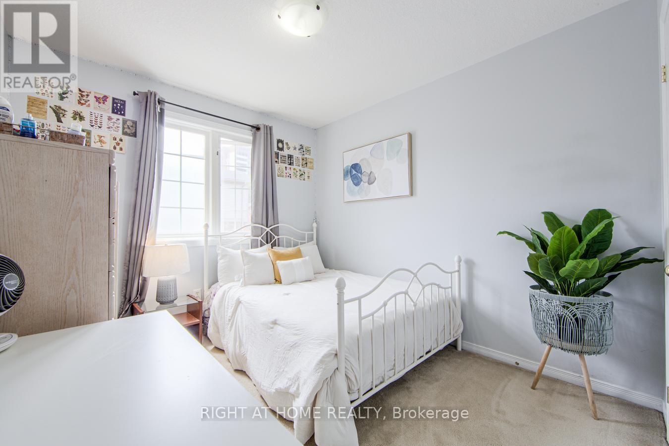 Single Family House for Sale in    SOUTHSIDE PLACE Hamilton (Mountview) 