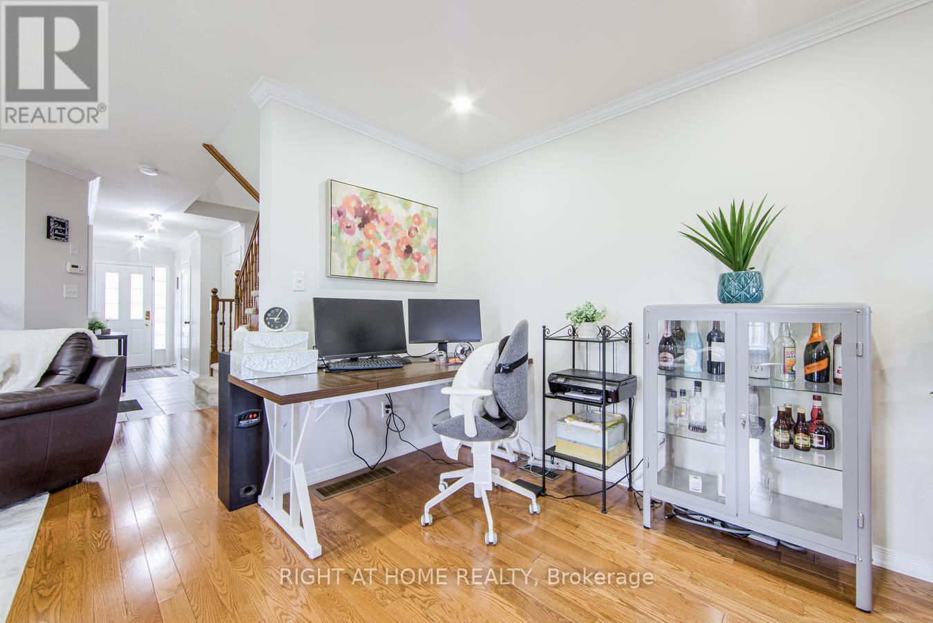 Single Family House for Sale in    SOUTHSIDE PLACE Hamilton (Mountview) 