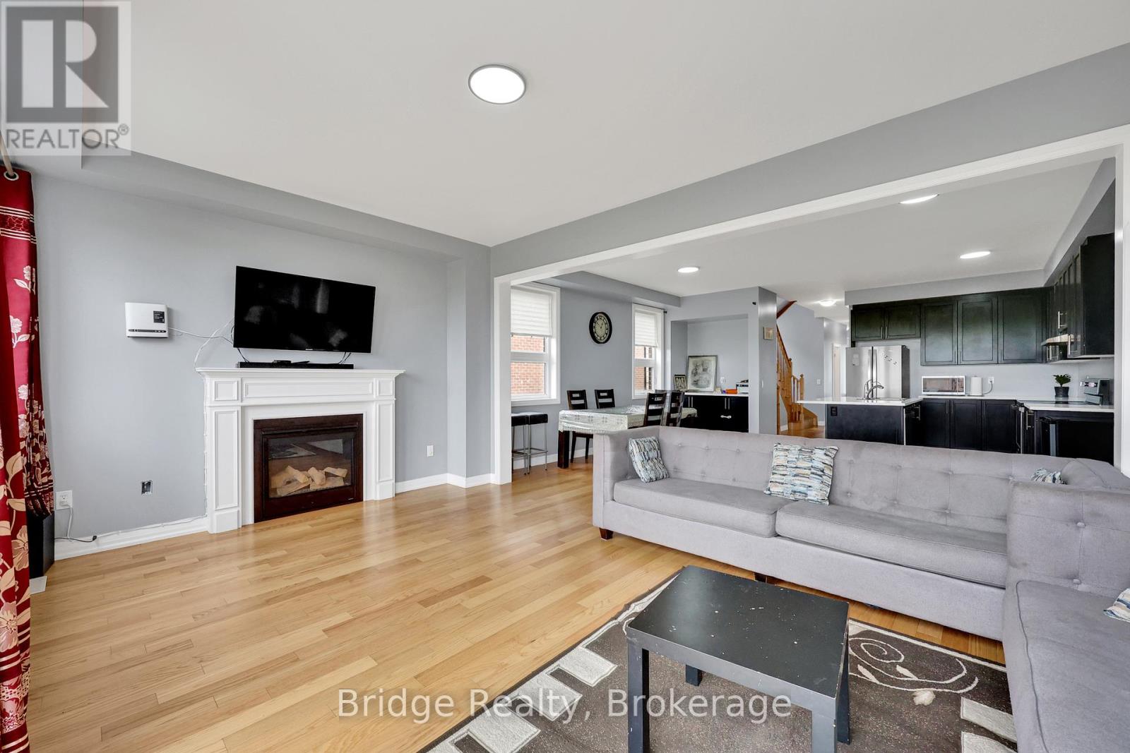 Photo 18 of 898 Sobeski Avenue, Woodstock ON