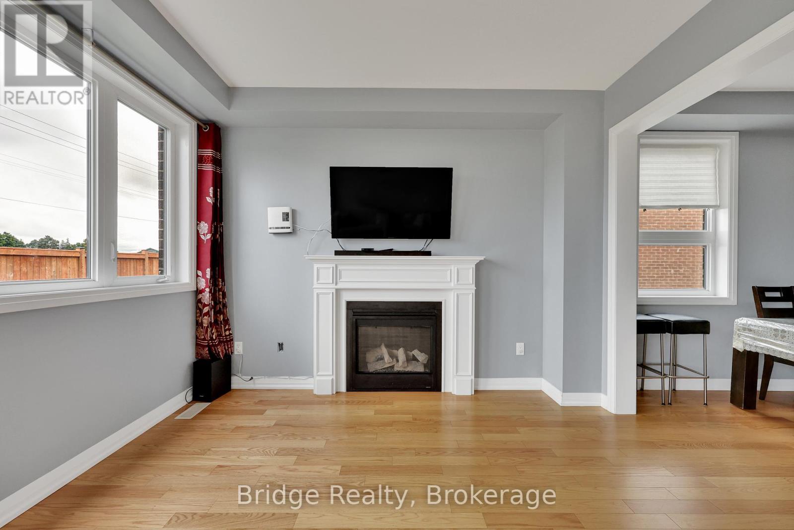 Photo 19 of 898 Sobeski Avenue, Woodstock ON