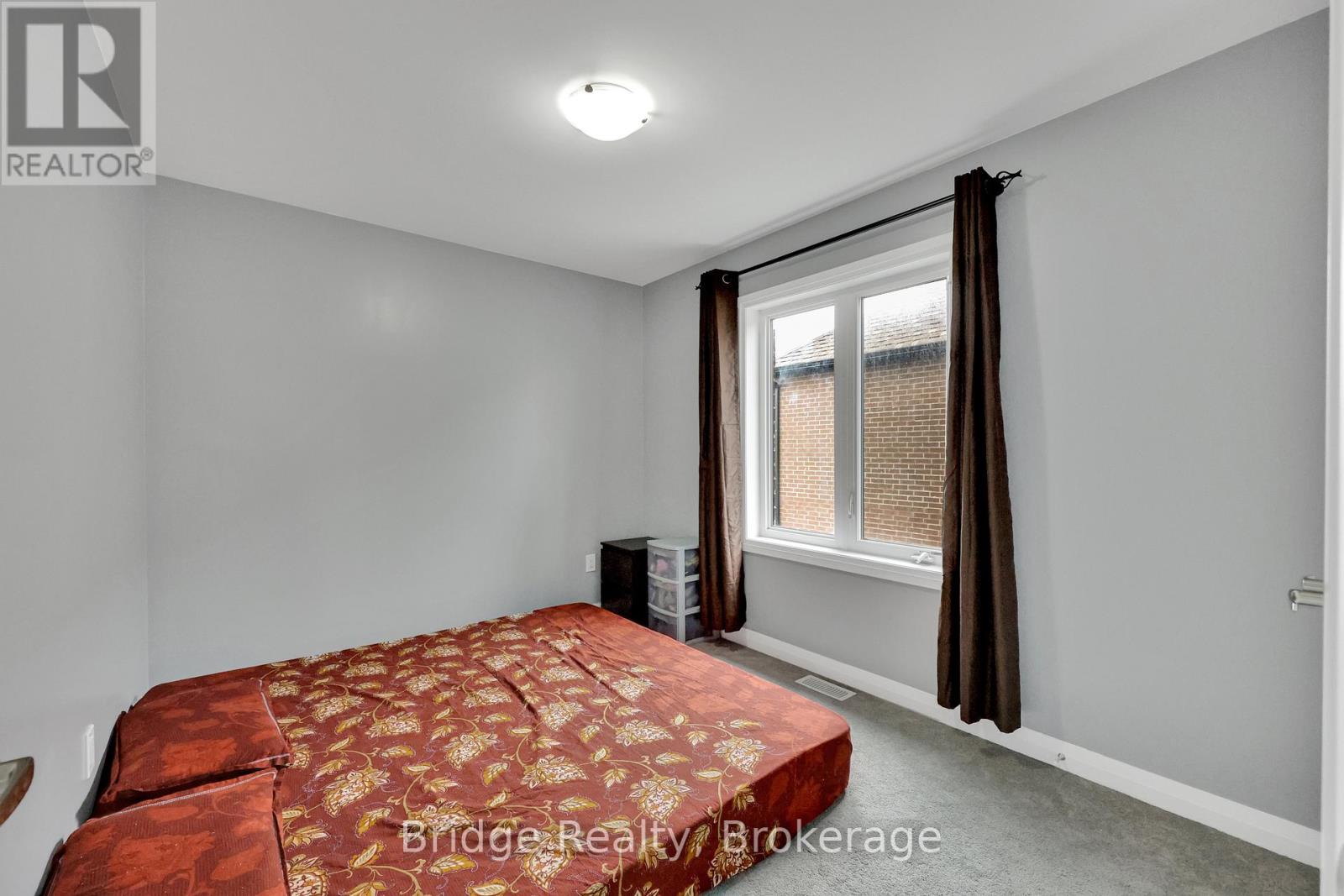 Photo 31 of 898 Sobeski Avenue, Woodstock ON