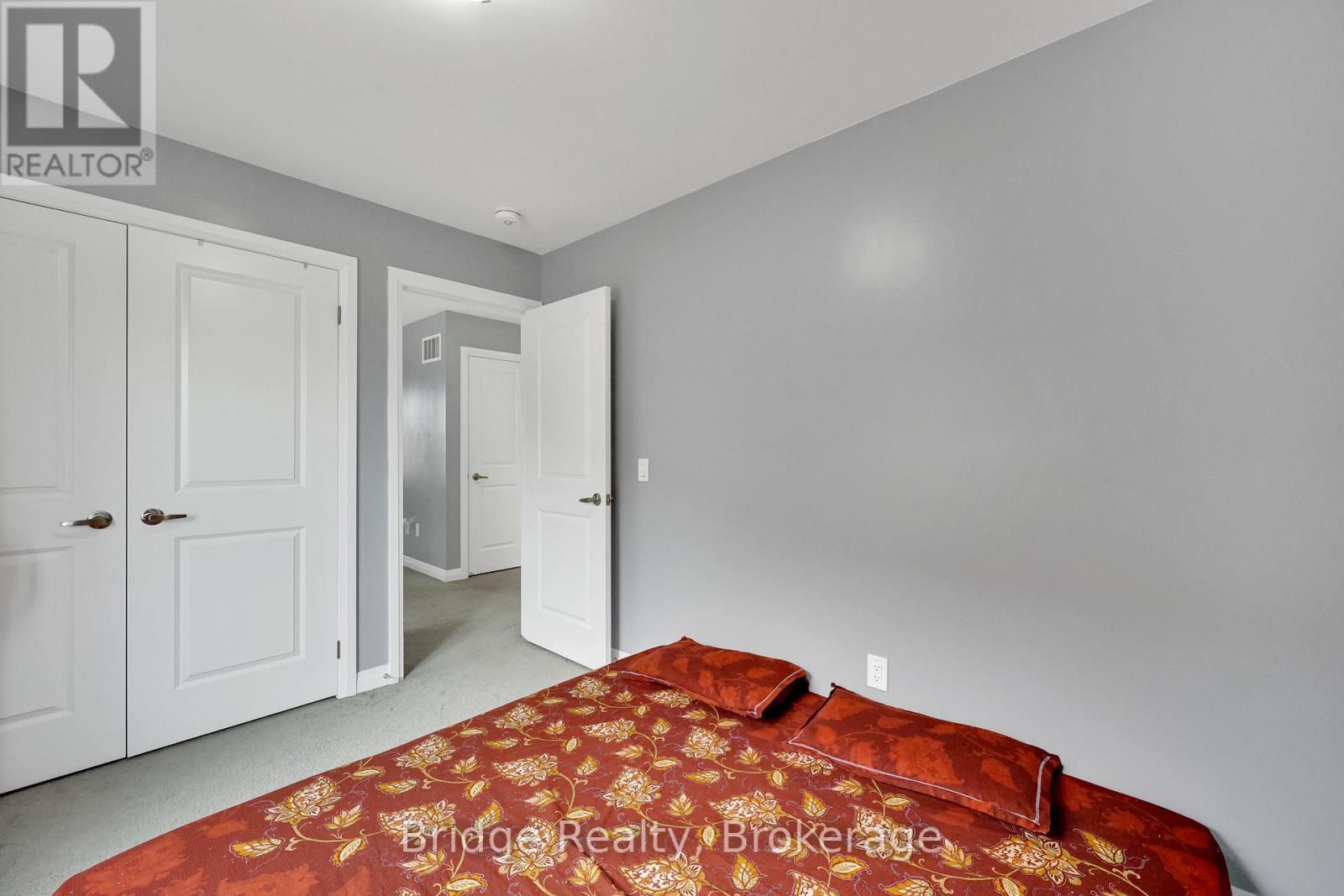 Photo 32 of 898 Sobeski Avenue, Woodstock ON