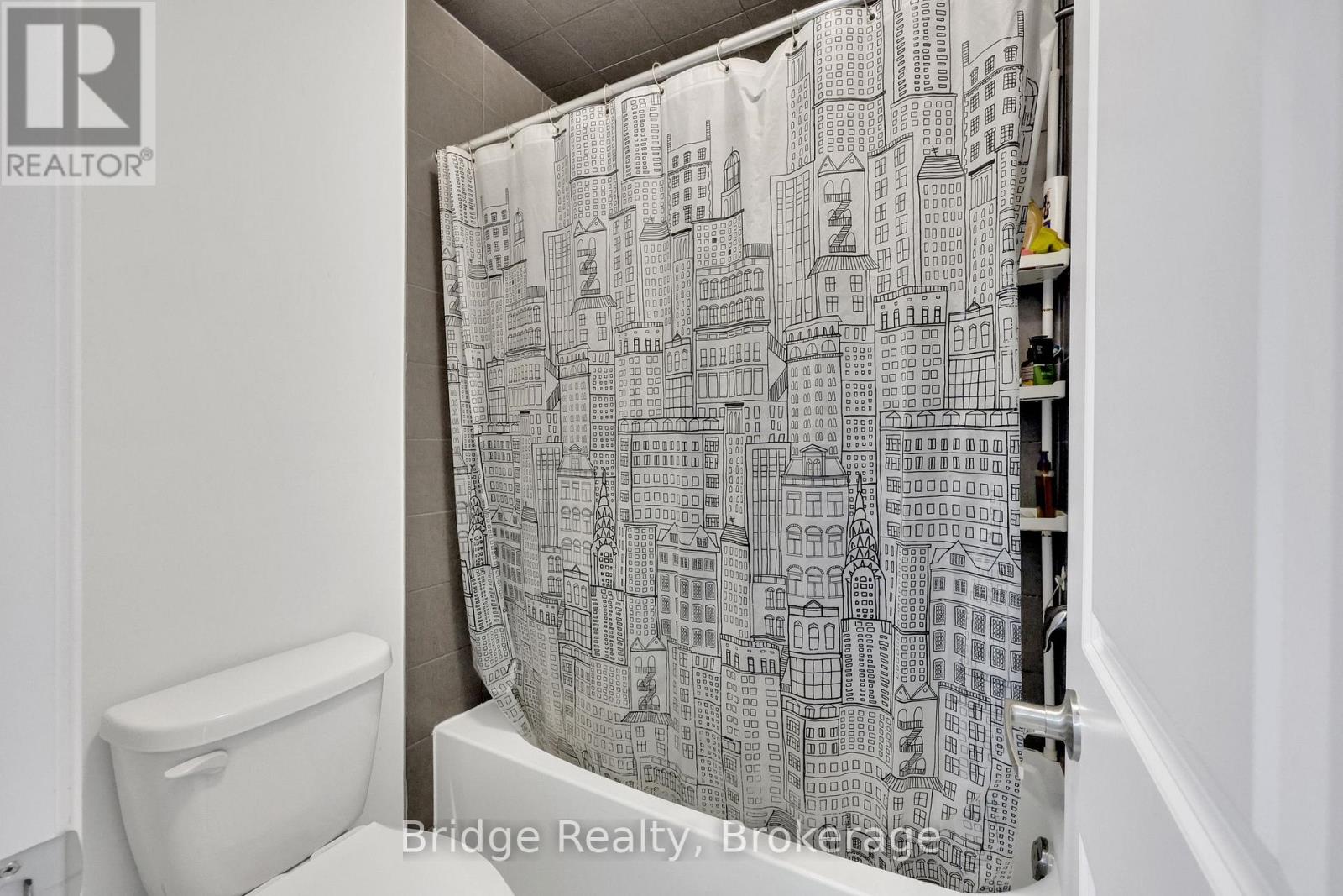 Photo 33 of 898 Sobeski Avenue, Woodstock ON
