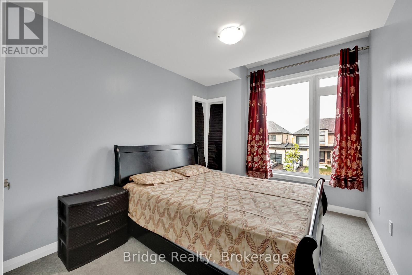 Photo 38 of 898 Sobeski Avenue, Woodstock ON