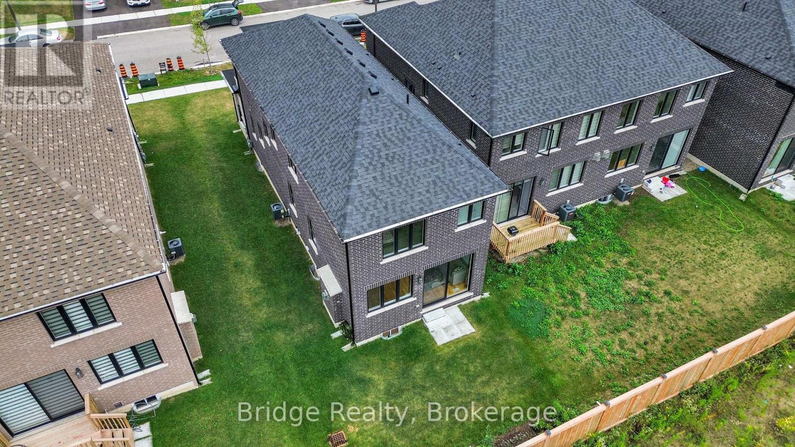 Photo 46 of 898 Sobeski Avenue, Woodstock ON