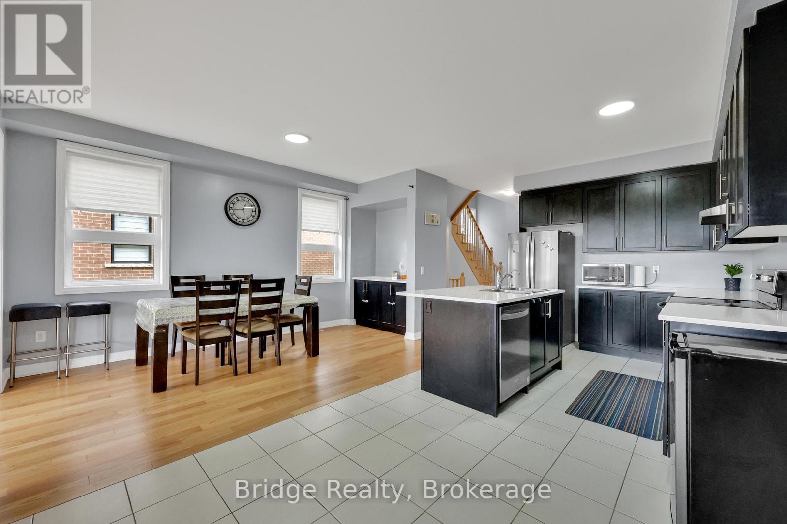 Photo 8 of 898 Sobeski Avenue, Woodstock ON