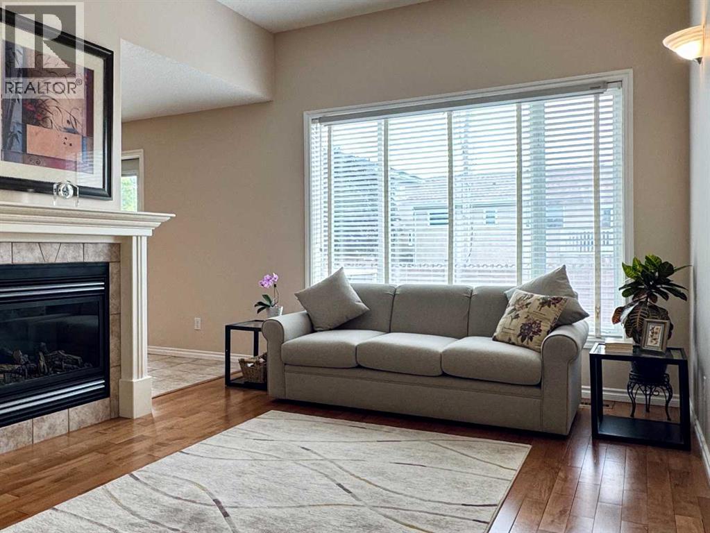 Photo 8 of 225 Cougar Way N, Lethbridge AB