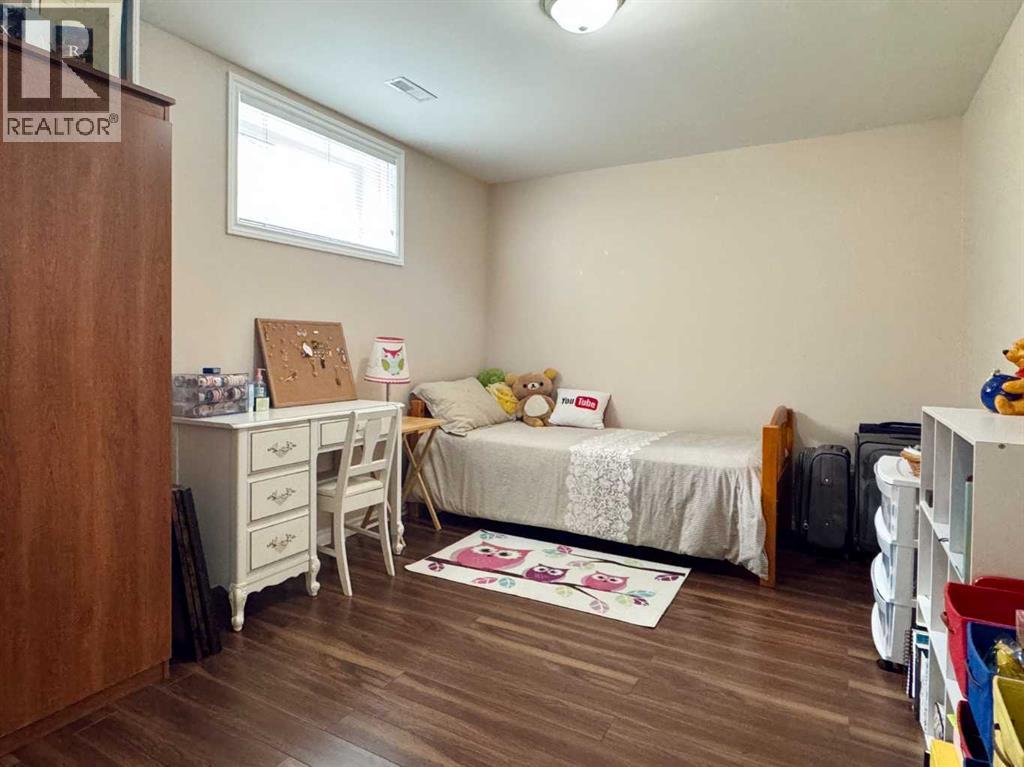 Photo 38 of 225 Cougar Way N, Lethbridge AB