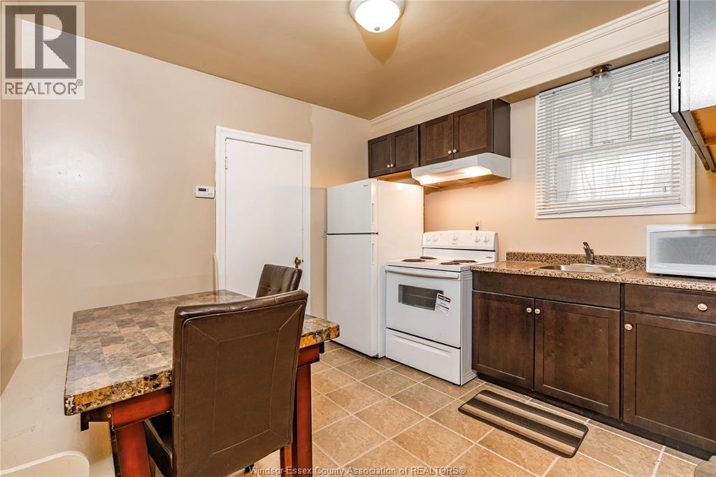 Photo 8 of 269 Josephine Avenue, Windsor ON