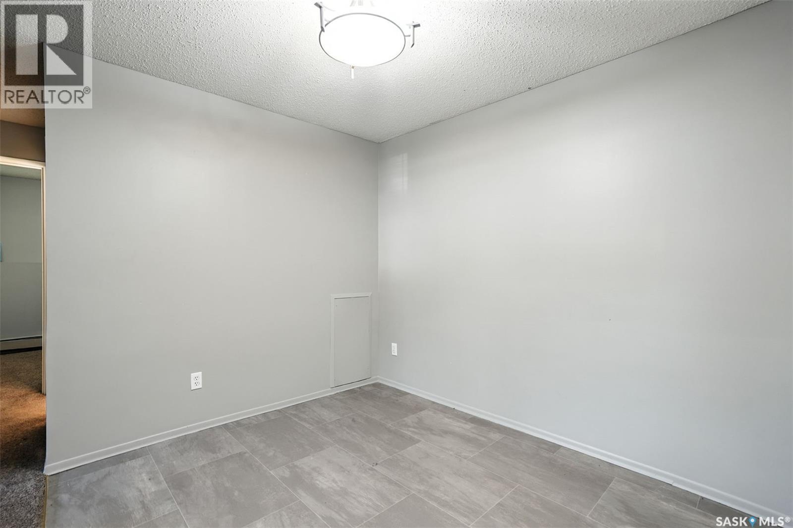 Photo 15 of 103 624 8th Street E, Saskatoon SK