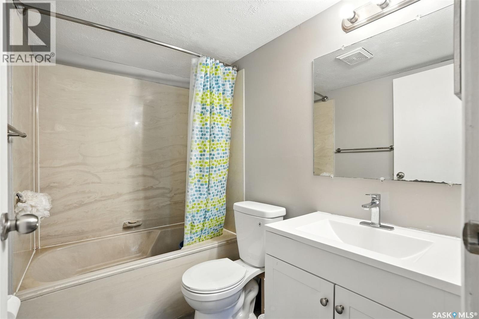 Photo 8 of 103 624 8th Street E, Saskatoon SK