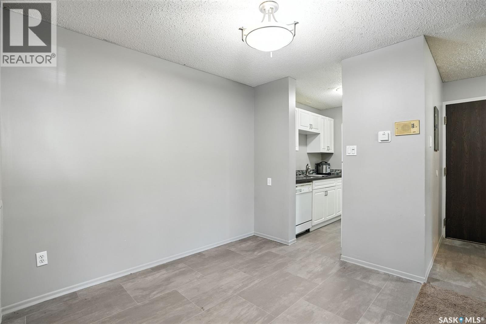 Photo 14 of 103 624 8th Street E, Saskatoon SK