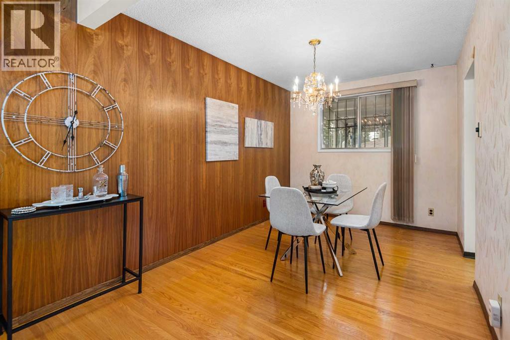Single Family House Bi-level for Sale in  Foritana Road SE Forest Heights Calgary 