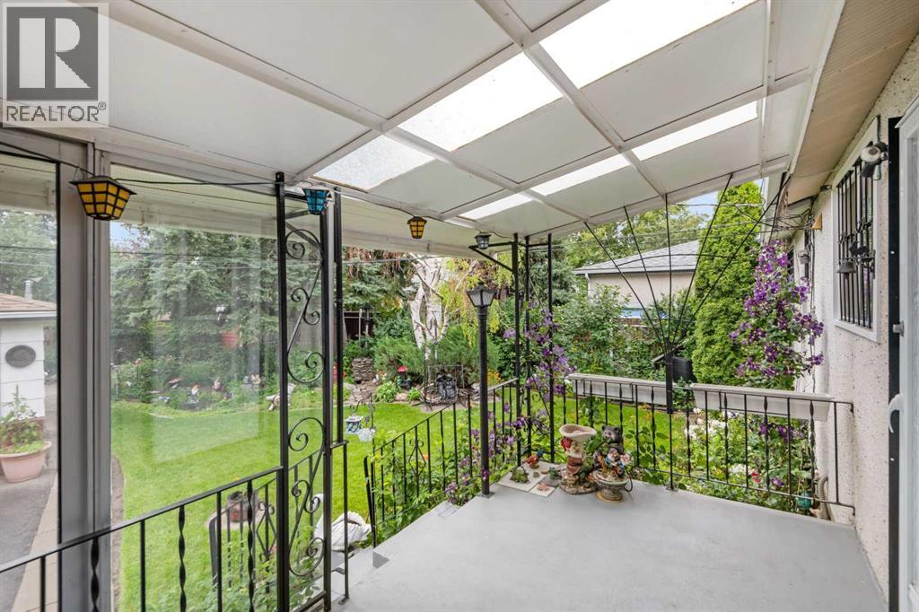 Single Family House Bi-level for Sale in  Foritana Road SE Forest Heights Calgary 