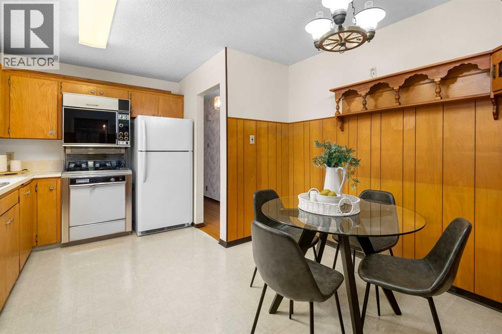 Single Family House Bi-level for Sale in  Foritana Road SE Forest Heights Calgary 