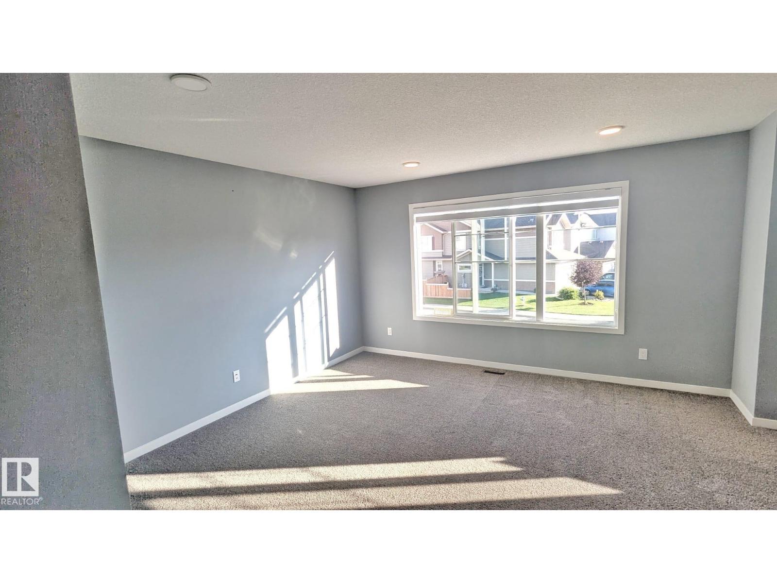Photo 12 of 2318 Cassidy Wy Sw, Edmonton AB