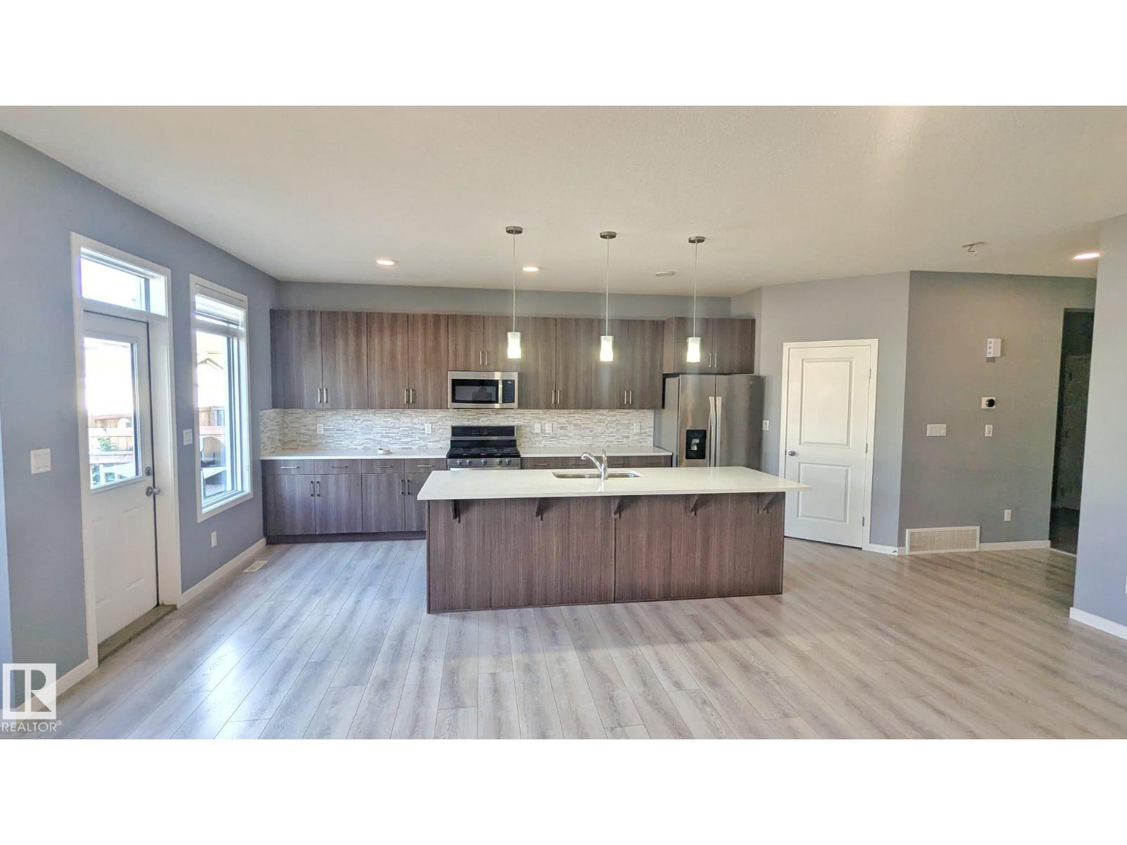 Photo 4 of 2318 Cassidy Wy Sw, Edmonton AB