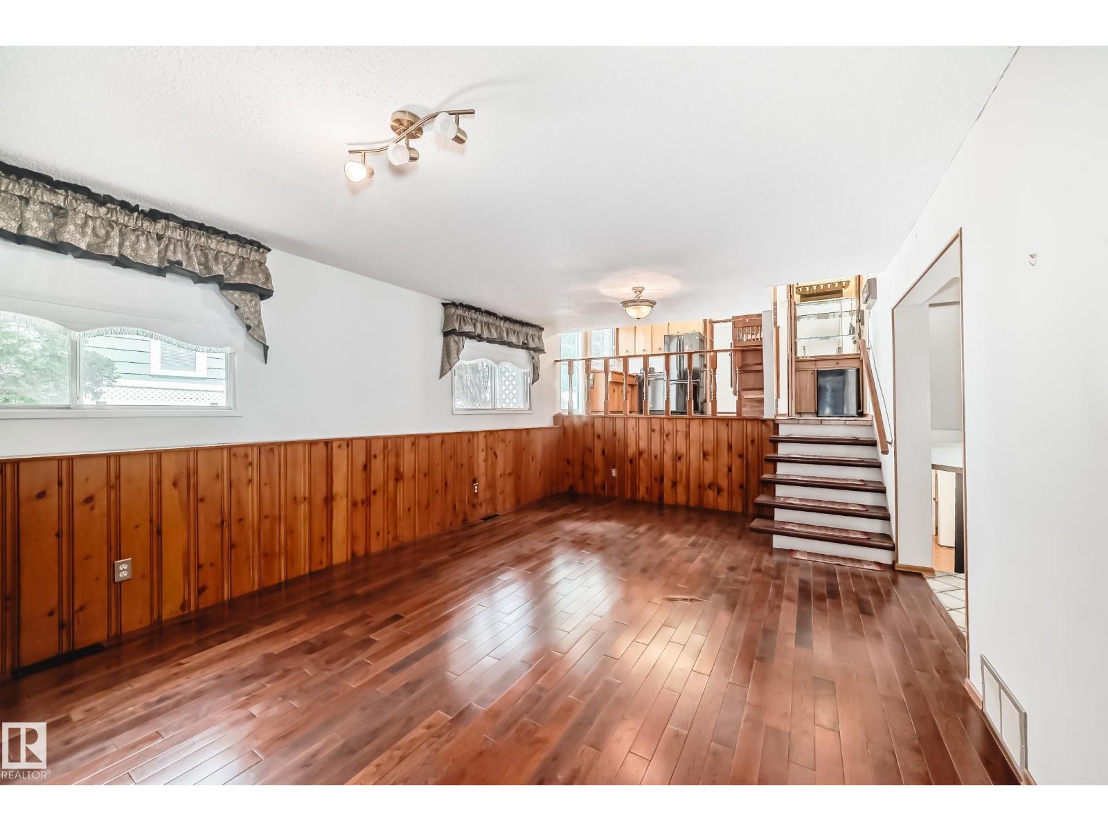 Photo 28 of 1005 Strathcona Dr, Sherwood Park AB