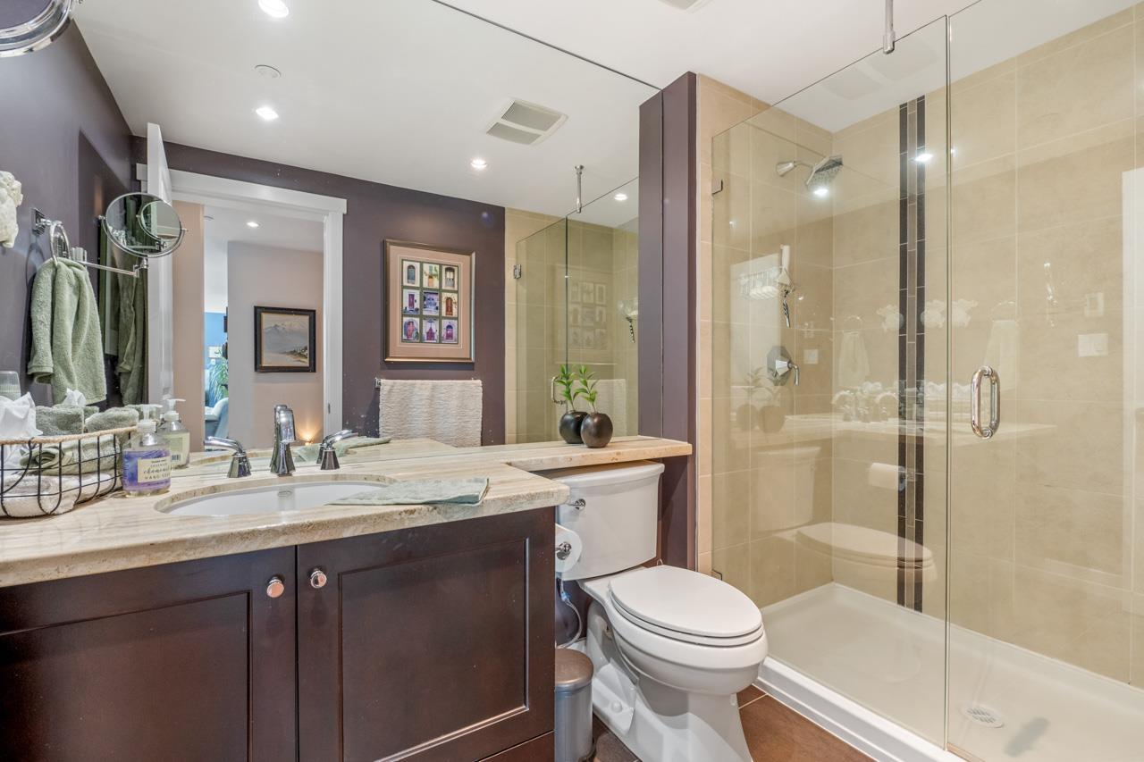 503 14824 NORTH BLUFF ROAD, White Rock
