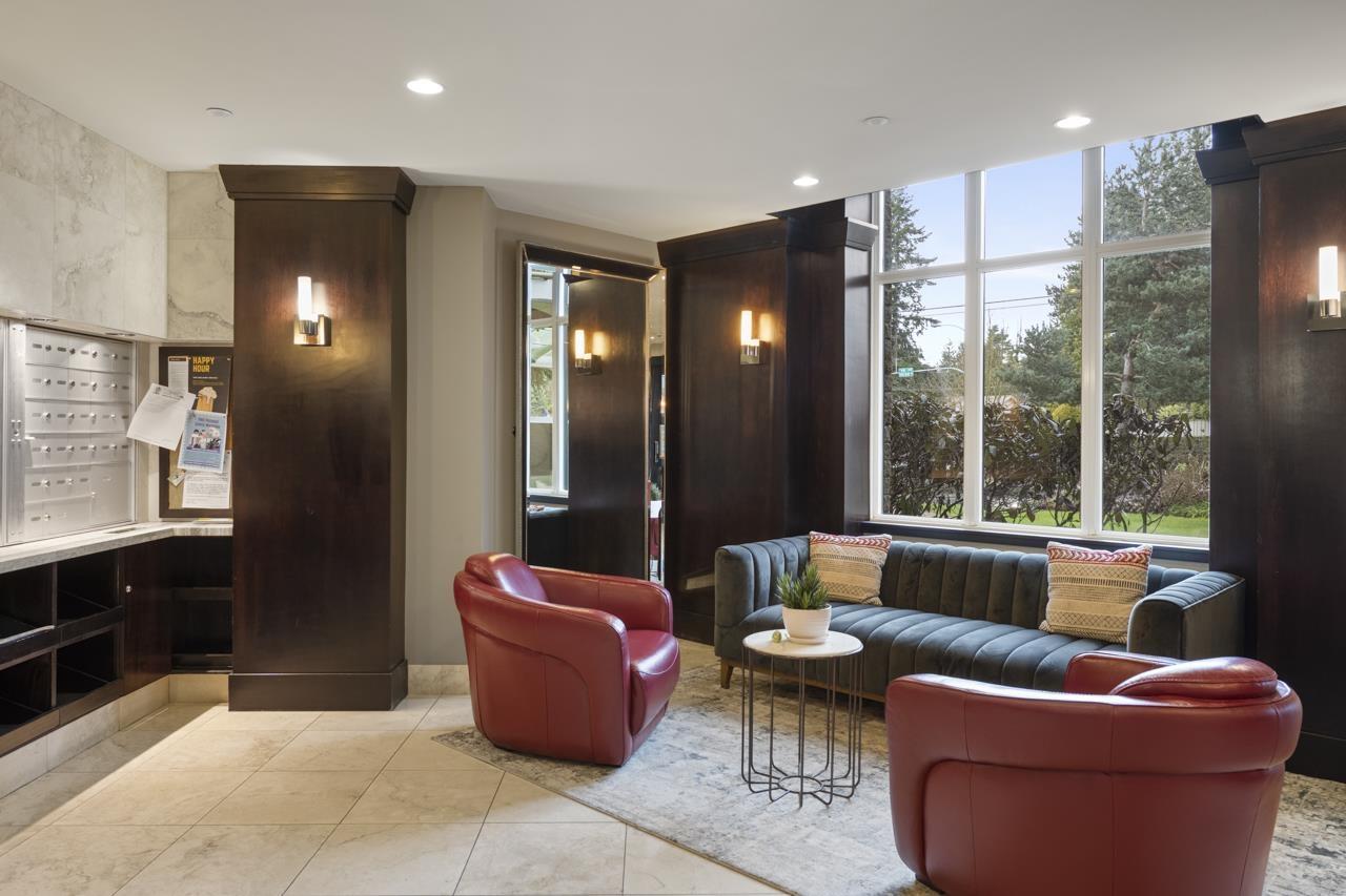 503 14824 NORTH BLUFF ROAD, White Rock