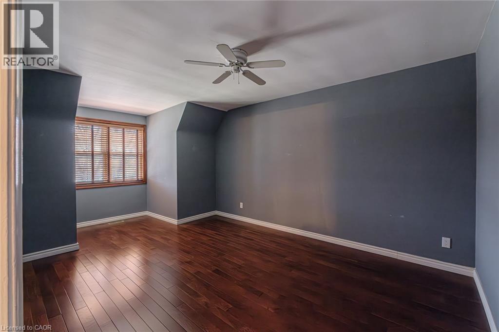 Photo 22 of 136 Country Club Drive, Hamilton ON