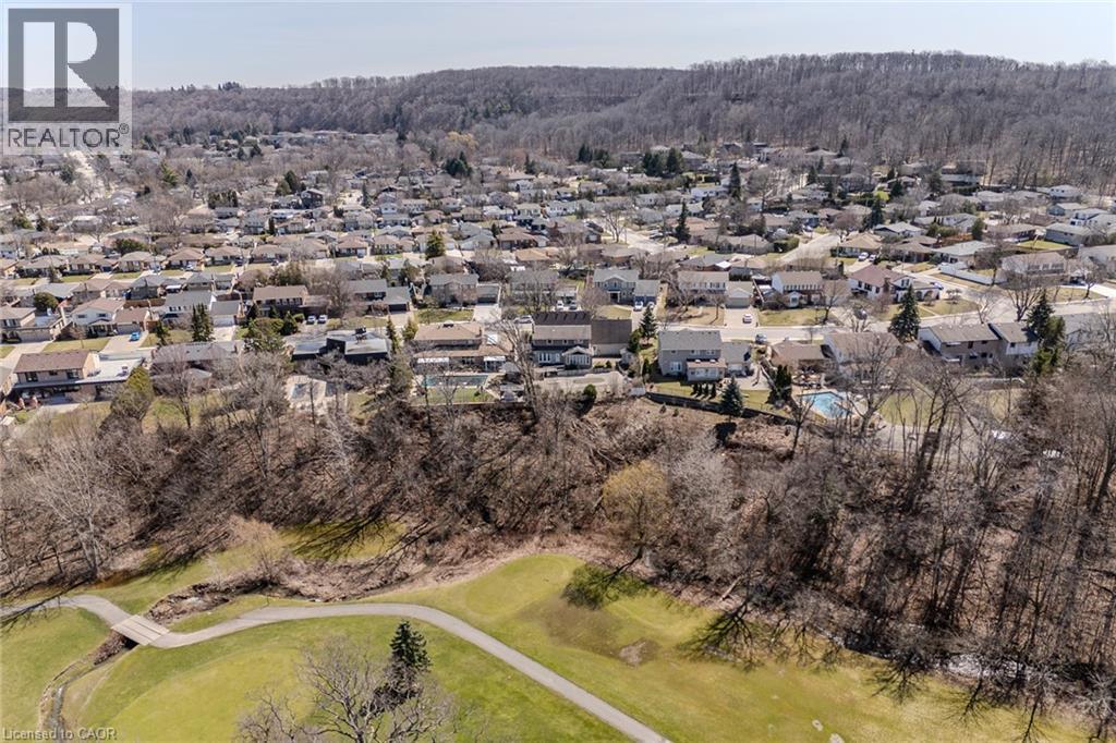 Photo 2 of 136 Country Club Drive, Hamilton ON