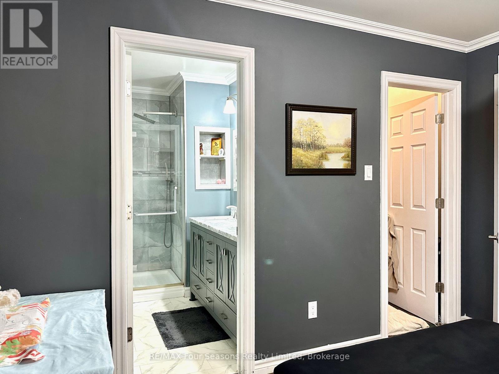 Photo 29 of 225 Christopher Street, Clearview ON