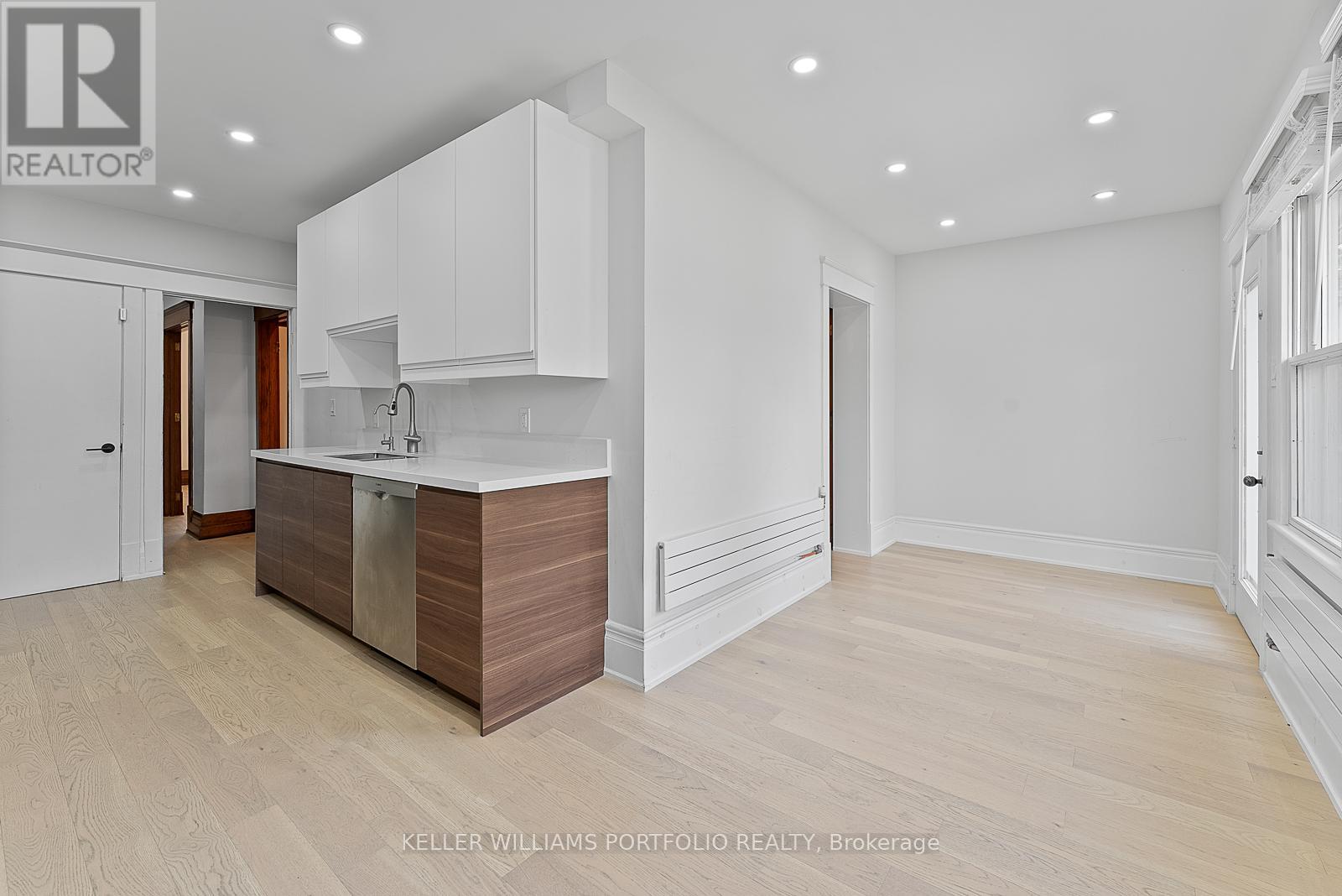 Photo 2 of 136 St Clements Avenue, Toronto ON
