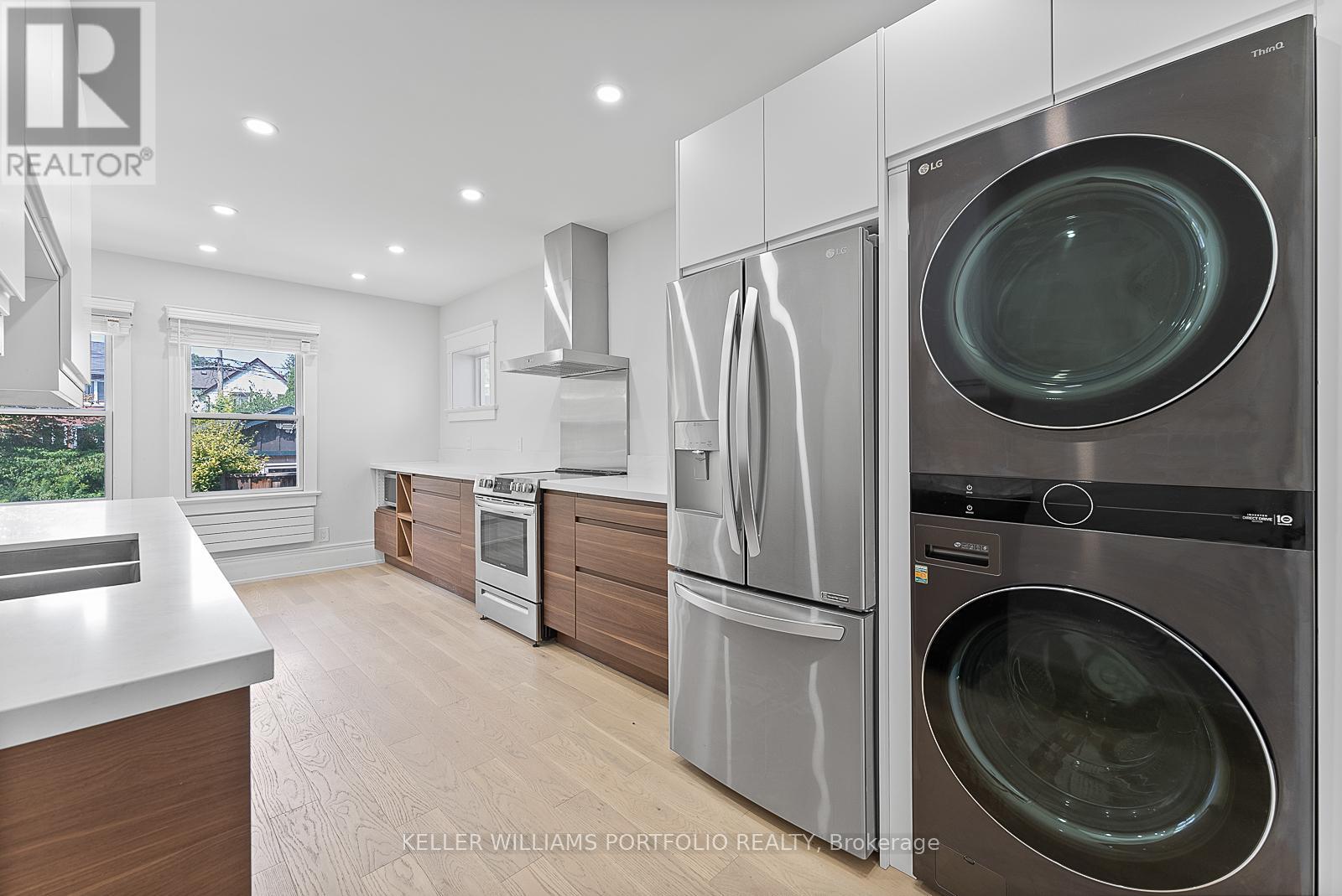 Photo 31 of 136 St Clements Avenue, Toronto ON