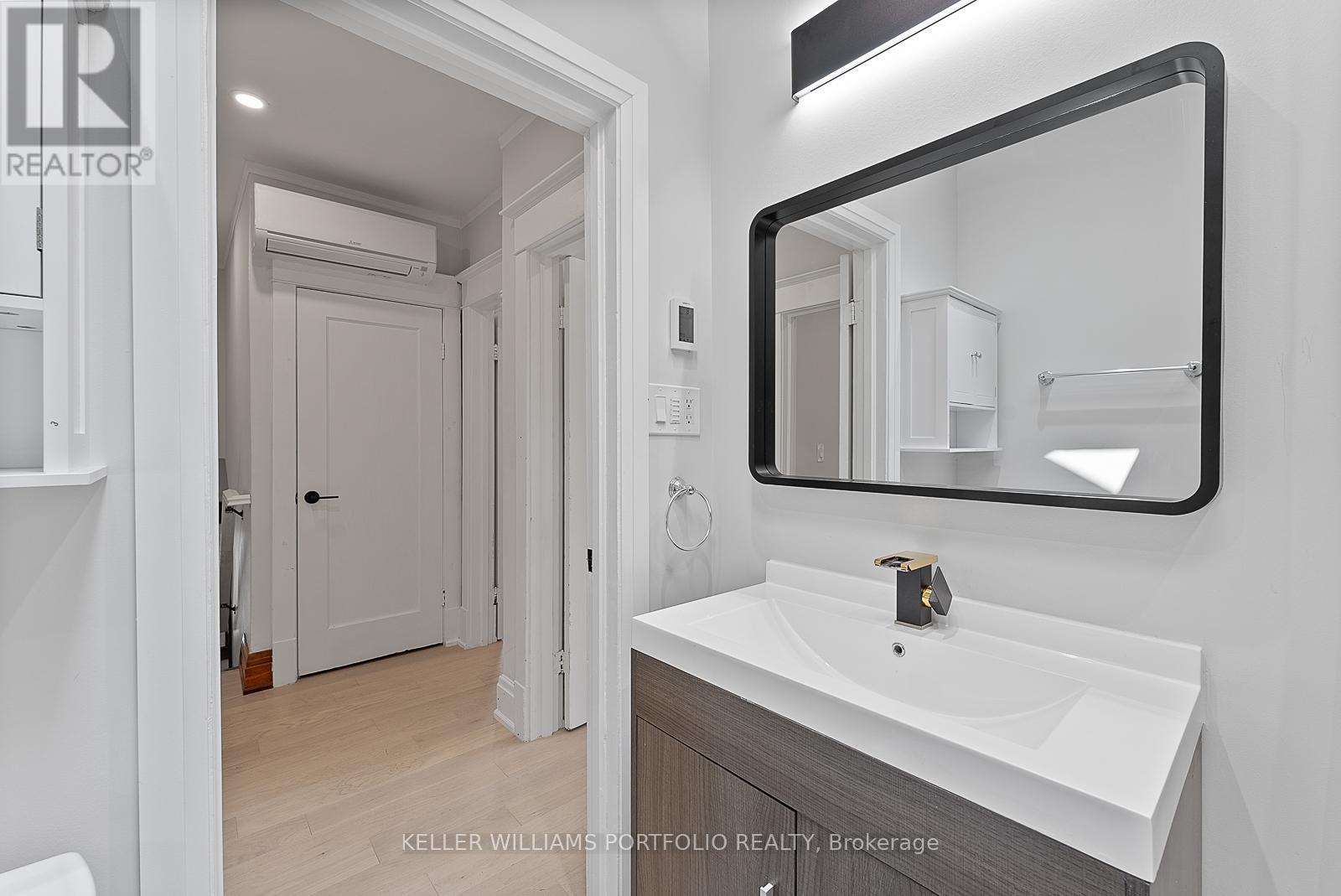 Photo 5 of 136 St Clements Avenue, Toronto ON