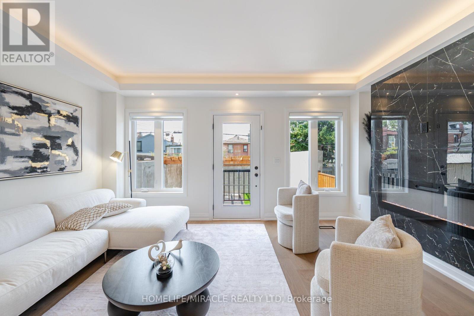 Photo 3 of 388 Oakwood Avenue, Toronto ON