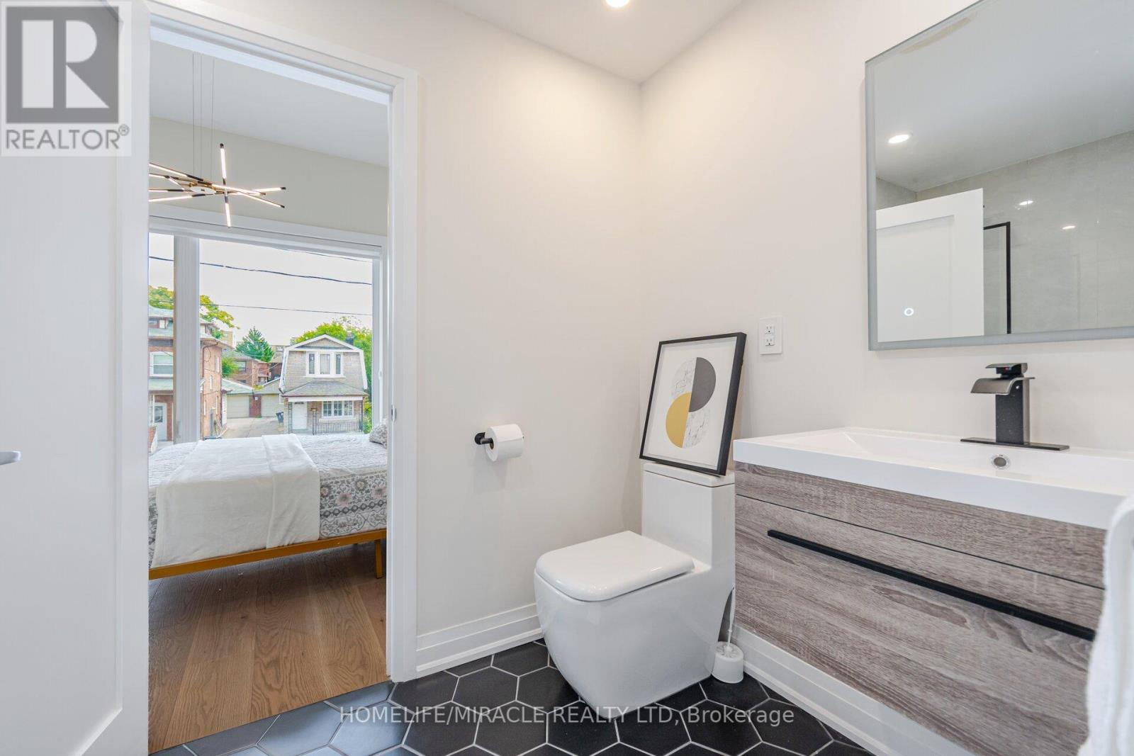 Photo 36 of 388 Oakwood Avenue, Toronto ON