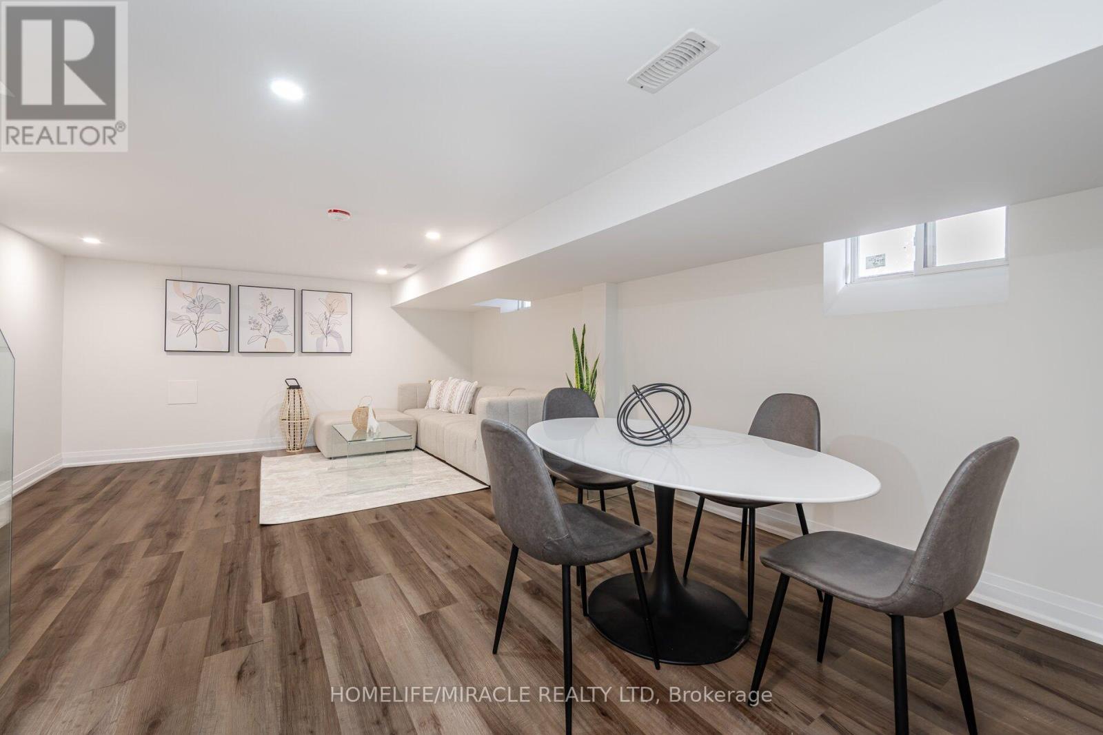 Photo 8 of 388 Oakwood Avenue, Toronto ON
