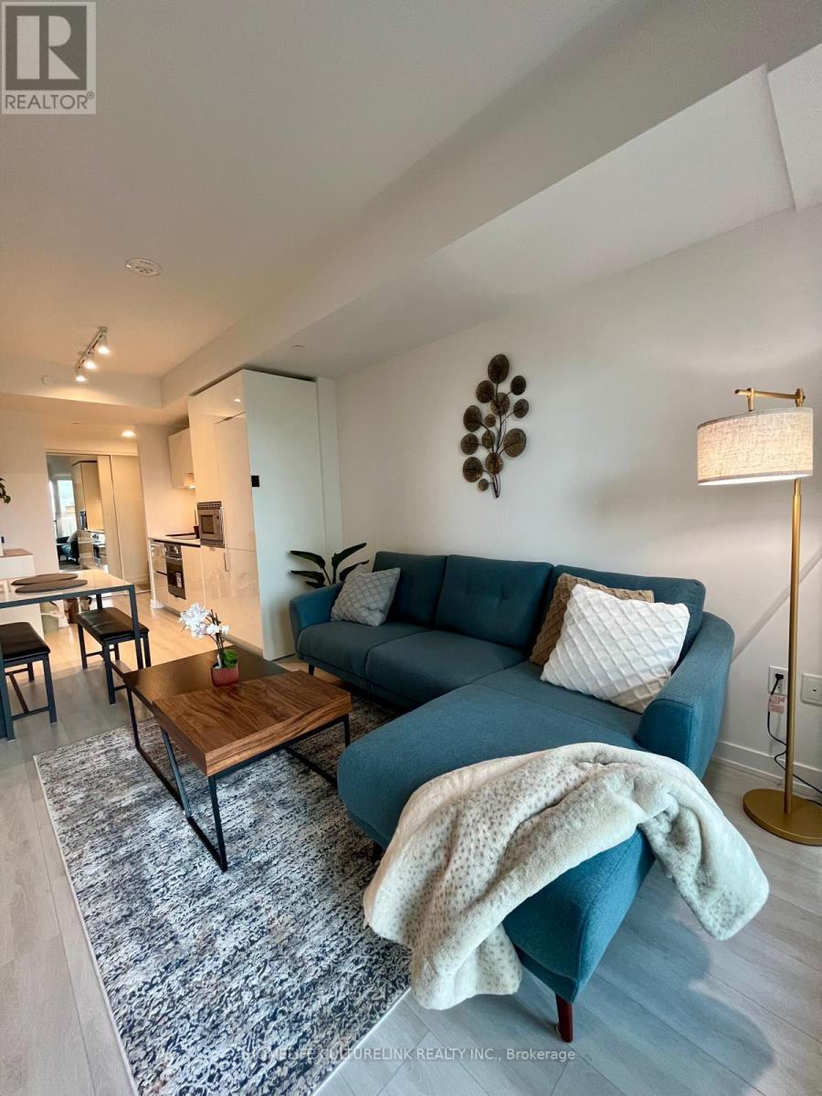 Photo 3 of 2210 238 Simcoe Street, Toronto ON