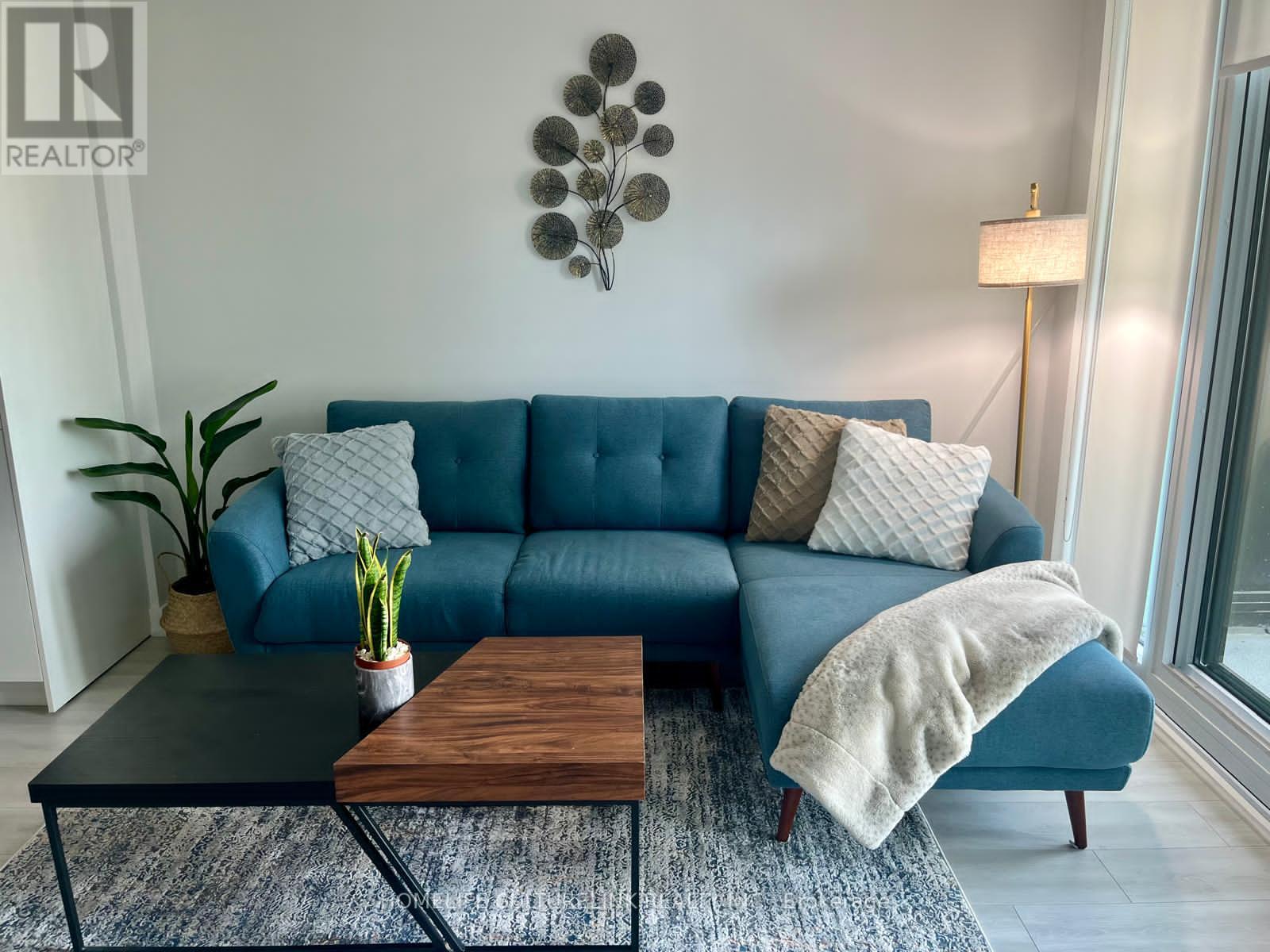 Photo 4 of 2210 238 Simcoe Street, Toronto ON