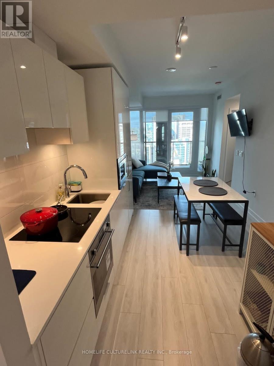 Photo 6 of 2210 238 Simcoe Street, Toronto ON
