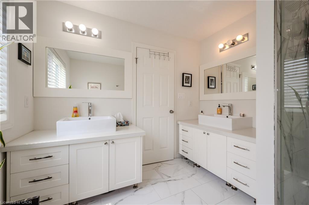 Photo 2 of 164 Heiman Street Unit 5 C, Kitchener ON