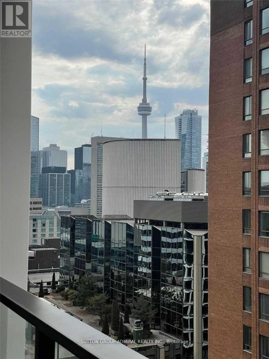 Photo 3 of 1615 20 Edward Street, Toronto ON