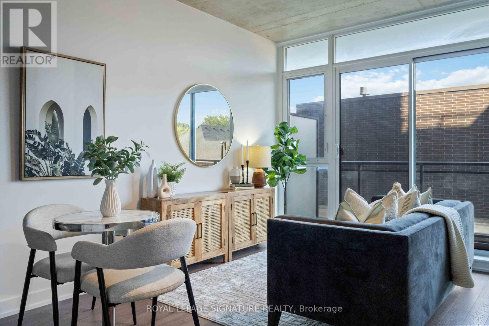 Photo 2 of 406 1190 Dundas Street E, Toronto ON