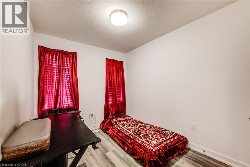 Photo 18 of 205 West Oak Trail Unit 35, Kitchener ON