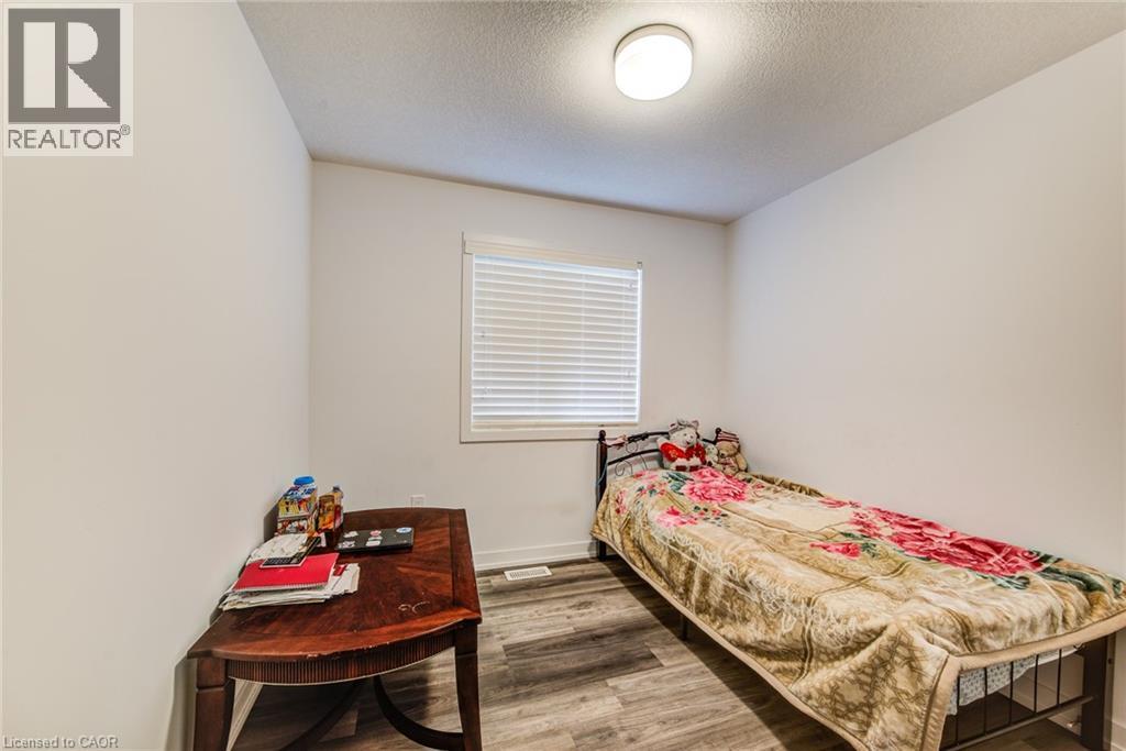 Photo 19 of 205 West Oak Trail Unit 35, Kitchener ON